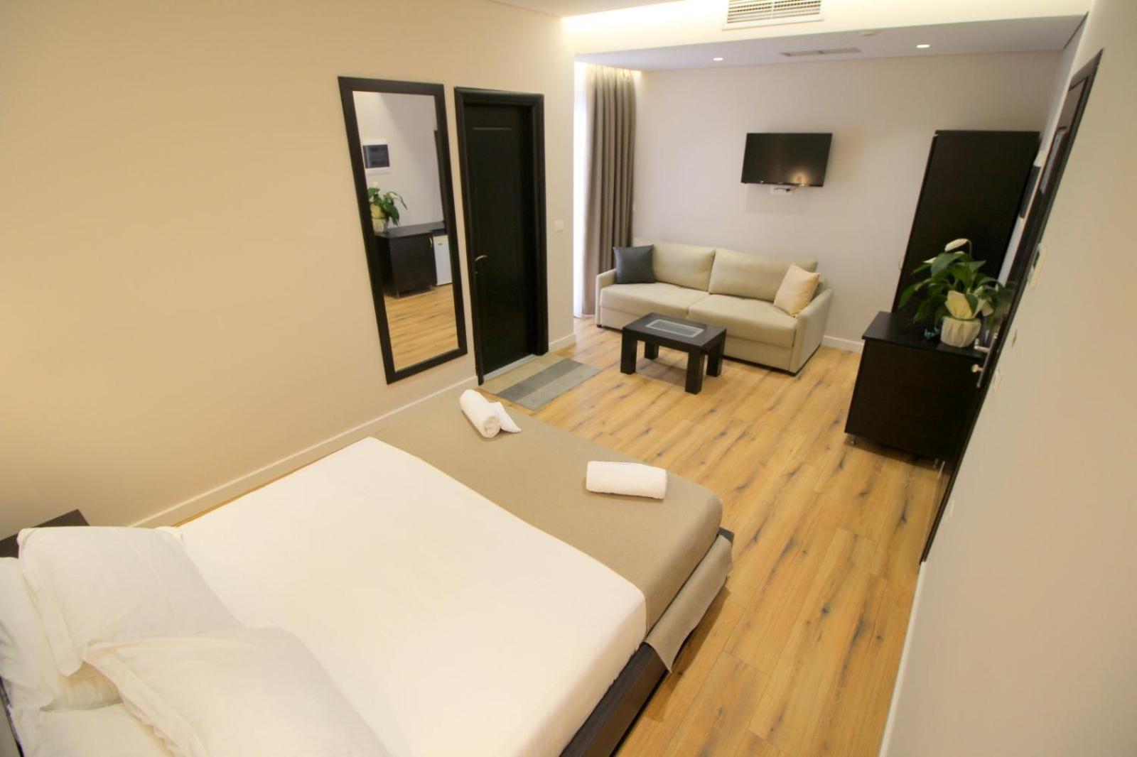 Hotel Strora Sarandë Exterior foto